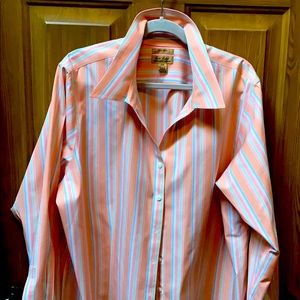 Gold label, Woman’s shirt